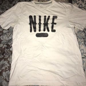Nike guys shirt